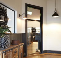 The Royal Hotel Drouin - Accommodation Search