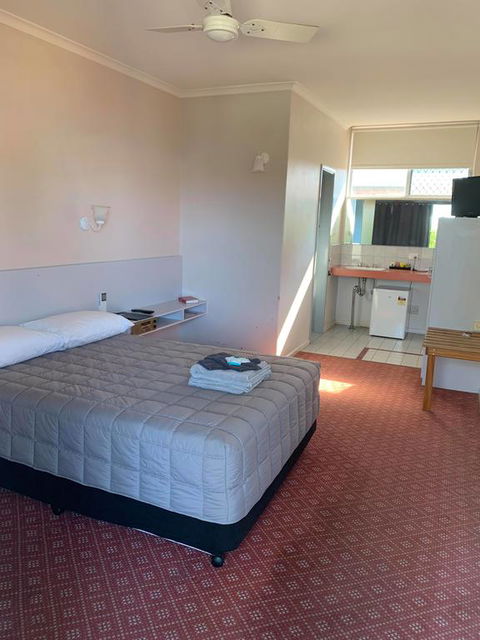 The Royal Motel - Accommodation Search 0
