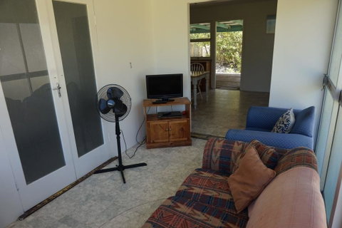 The Shack - Rainbow Beach, The Ultimate Beach Shack, 200m To Beach - Accommodation Search 2