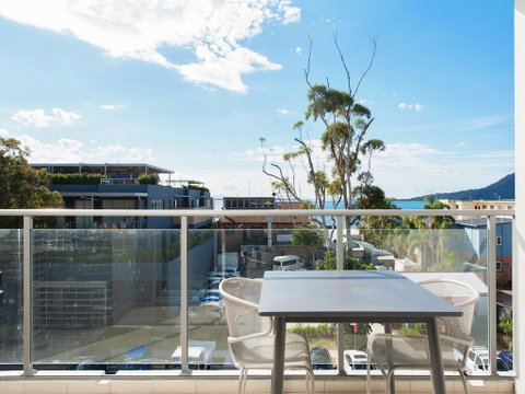 The Shoal Apartments, Unit 304/4-8 Bullecourt Street - Accommodation Search 0