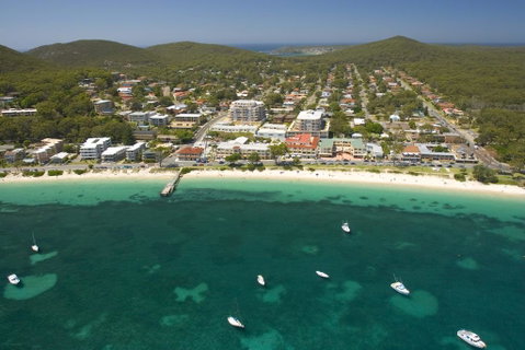 The Shoal One Block From The Beach - Accommodation Search 2