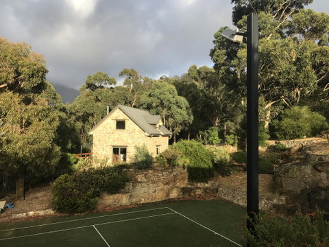 The Stone Cottage (with Tennis Court) - Accommodation Search 2