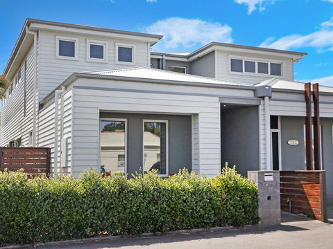 The Townhouse - Accommodation Search 0
