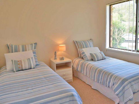 The Verandah', 9 Hanson Avenue - Fantastic Child Friendly Home - Accommodation Search 3
