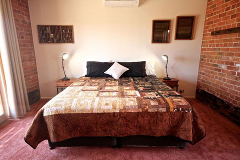 The Wicked Villa - Accommodation Search 0