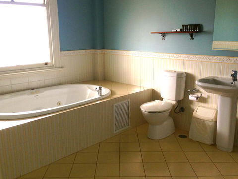 The York Palace Hotel - Accommodation Search 3