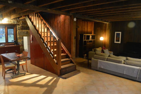 Thulanathi - Rest Explore Reconnect - Accommodation Search 0