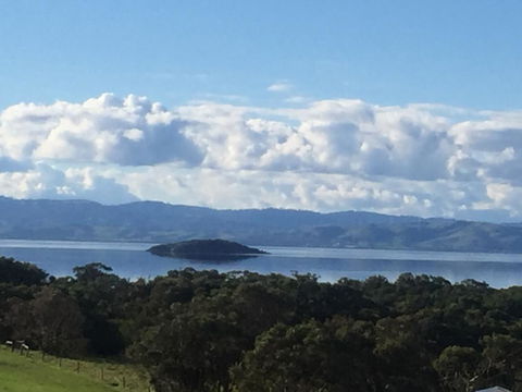 Tidal Dreaming Seaview Cottages - Accommodation Search 3