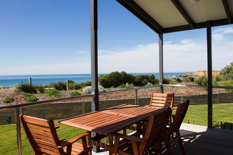 Torquay Foreshore Caravan Park - Accommodation Search 0