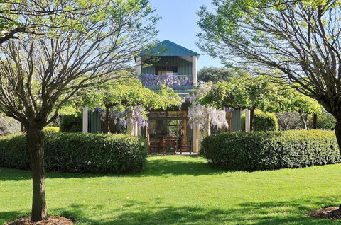 Tree Elle Retreat - Accommodation Search 0
