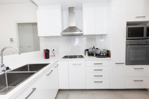Trendy, Self Contained Inner City Apartment - Accommodation Search 1