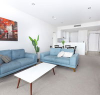 Trendy Self Contained Inner City Apartment - Accommodation Search