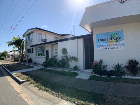 Tropical City Motor Inn - Accommodation Search 0