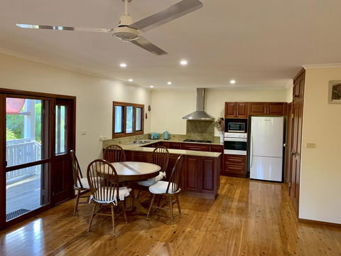 Tropical Styling - Accommodation Search 0