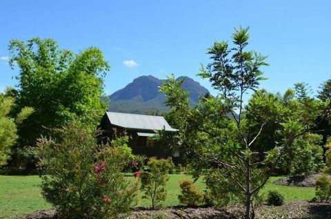 Tuckeroo Cottages & Gardens - Accommodation Search 3