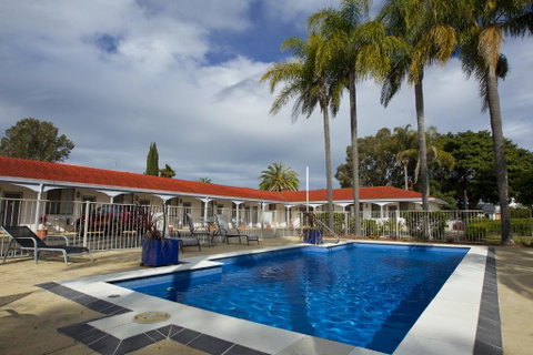 Tuncurry Beach Motel - Accommodation Search 0