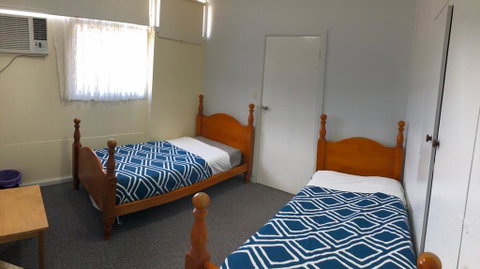 Turn-in Motel - Accommodation Search 1