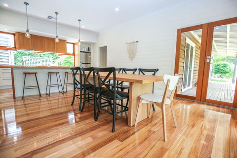 Two Oaks - Accommodation Search 2