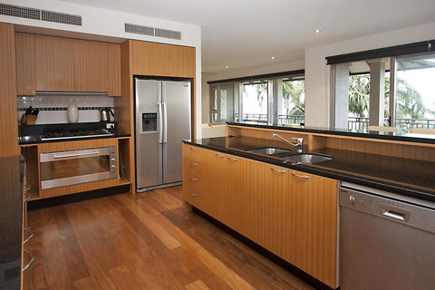 U 12 Santai - Accommodation Search 2