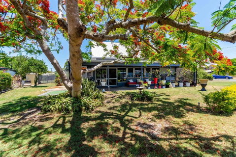 Unique Getaway 300m To Bribie Foreshore, Bongaree - Accommodation Search 3