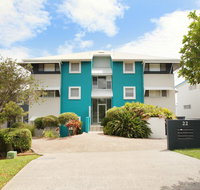 Unit 1 On The Park Frank Street Coolum Beach WIFI 400 Bond LINEN INCLUDED - Accommodation Search