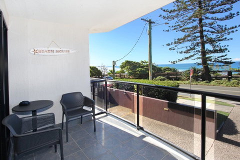 Unit 1 Phoenix Apartments, Coolum Beach - Accommodation Search 2