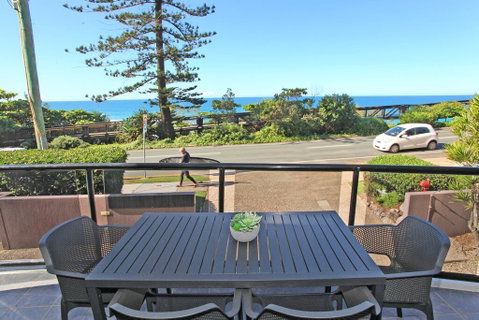 Unit 1 Phoenix Apartments, Coolum Beach - Accommodation Search 0