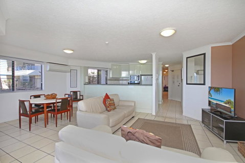 Unit 1, The Rocks, 1746 David Low Coolum Beach - 500 Bond - Accommodation Search 2