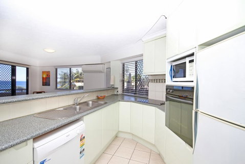 Unit 1, The Rocks, 1746 David Low Coolum Beach - 500 Bond - Accommodation Search 1
