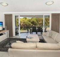 Unit 2 Point Break Apartments 1-3 Point Arkwright Linen Incl - Accommodation Search
