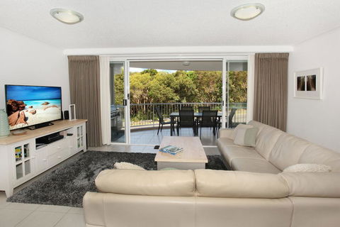 Unit 2 Point Break Apartments, 1-3 Point Arkwright, Linen Incl - Accommodation Search 0