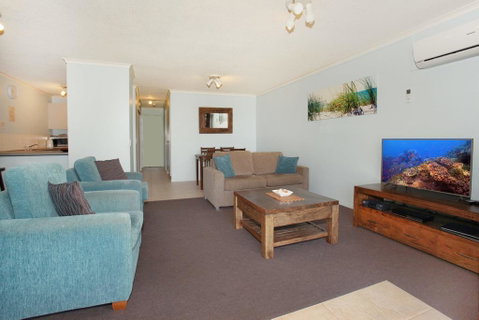 Unit 2, Biriny Lodge, 1686-1689 David Low Way Coolum Beach - Accommodation Search 1