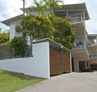 Unit 2 Sea Breeze Villas- 39 First Avenue Coolum - WIFI 400 Bond - Accommodation Search