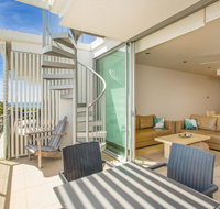 Unit 203 Plantation - Rainbow Beach Plantation Resort Top Floor Aircon Free Wi-Fi - Accommodation Search