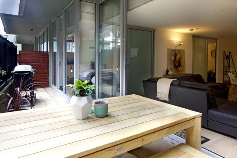 Urban Sea Drift - Pets, Pool, Gym, Parking, Beach 250m - Accommodation Search 1