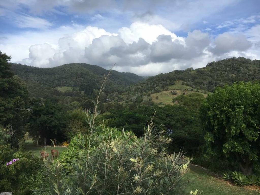 Luscombe QLD Accommodation Search