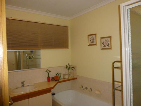 Vella Room - Accommodation Search 2