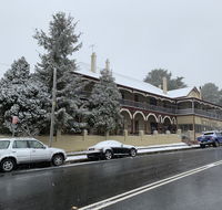 Victoria Albert Guest House Bar Cafe and Restaurant - Accommodation Search