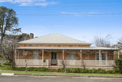 Victoria Cottage - Accommodation Search 0