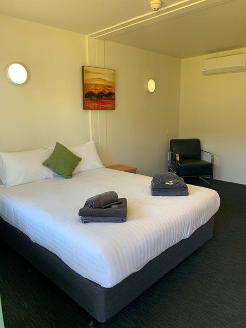 Victoria Village - Accommodation Search 3