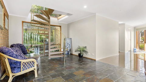 VIEWS AT MCCRAE..... - Accommodation Search 3