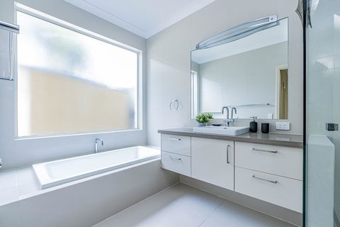 VIEWS FOREVER - INVERLOCH - Accommodation Search 3