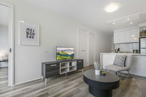 Views And Hotel-style Extras In A Great Location - Accommodation Search 1