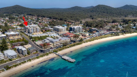Views, Views & More Views, Sub-Penthouse In Shoal Bay - Accommodation Search 3