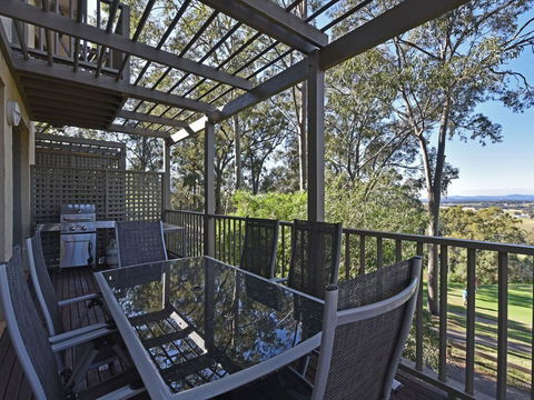 Villa 2br 540 Greenview Resort Condo Located Within Cypress Lakes Resort Nothing Is More Central - Accommodation Search 1