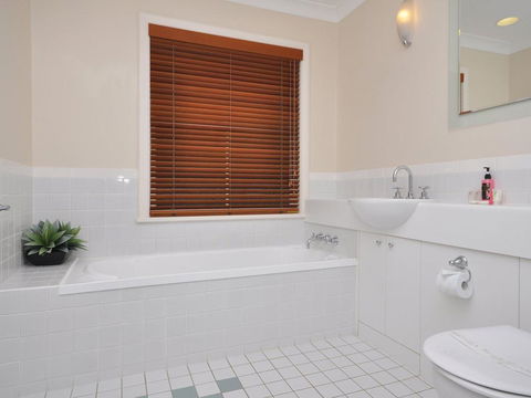 Villa 3br Vista Resort Condo Located Within Cypress Lakes Resort (nothing Is More Central) - Accommodation Search 1