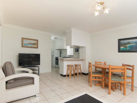 Villa Manyana 16 - Accommodation Search 3