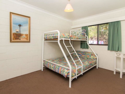 Villa Manyana 16 - Accommodation Search 2
