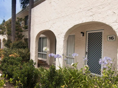 Villa Manyana 16 - Accommodation Search 0