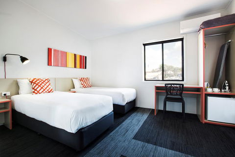 Villawood Hotel - Accommodation Search 2